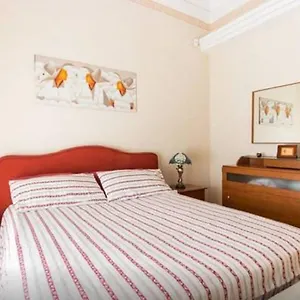 https://apartment-gemmellaro.catania-hotels.net