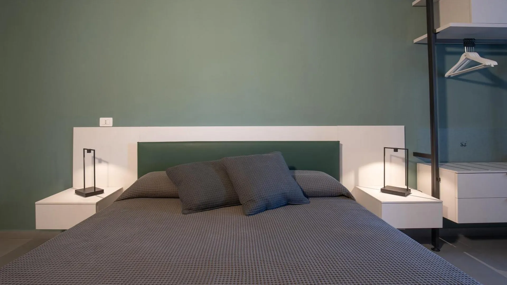 Suite Inn Κατάνια Πανσιόν