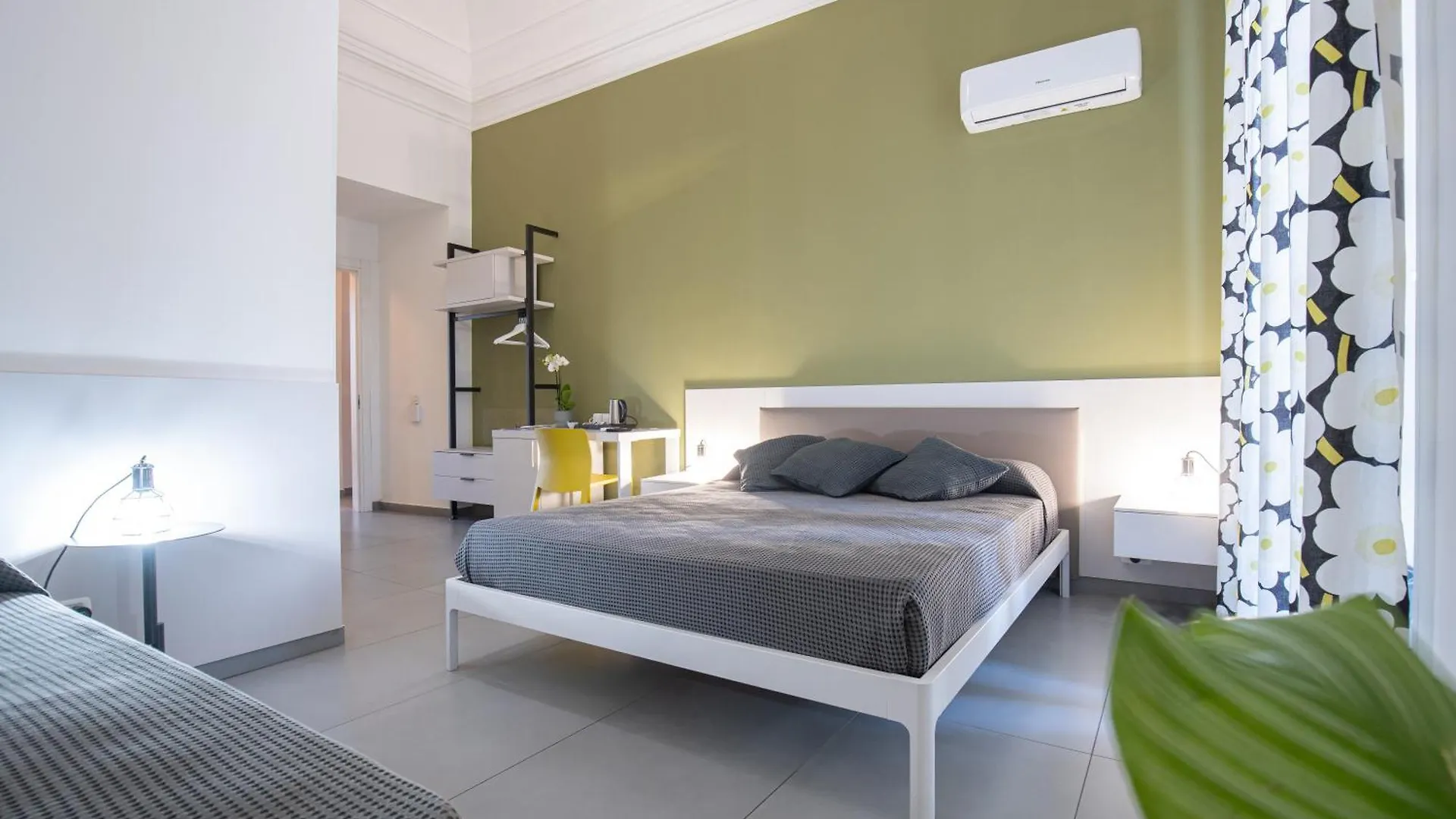 Suite Inn Κατάνια 3*,  Ιταλία
