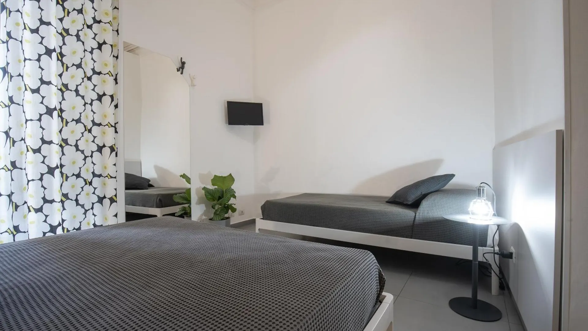 Suite Inn Κατάνια Πανσιόν
