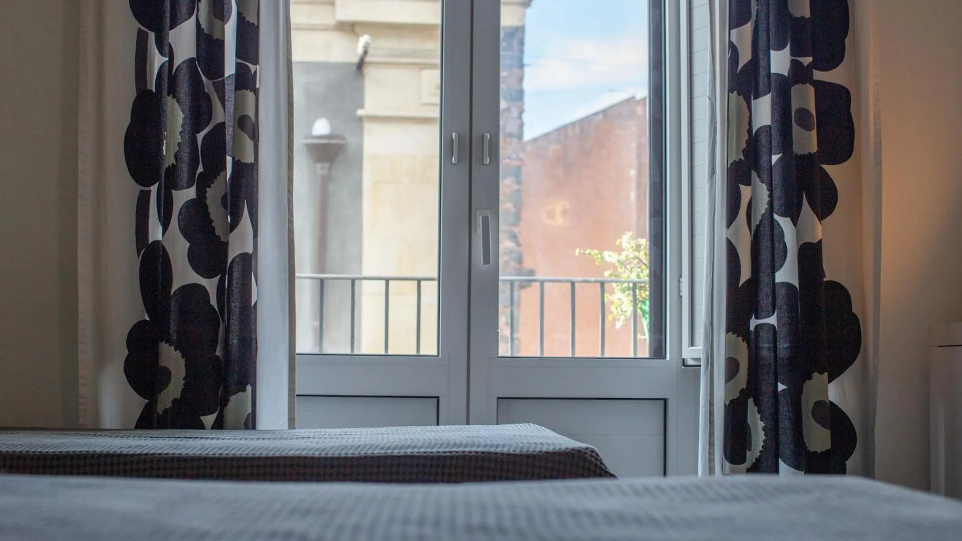 Suite Inn Κατάνια Πανσιόν